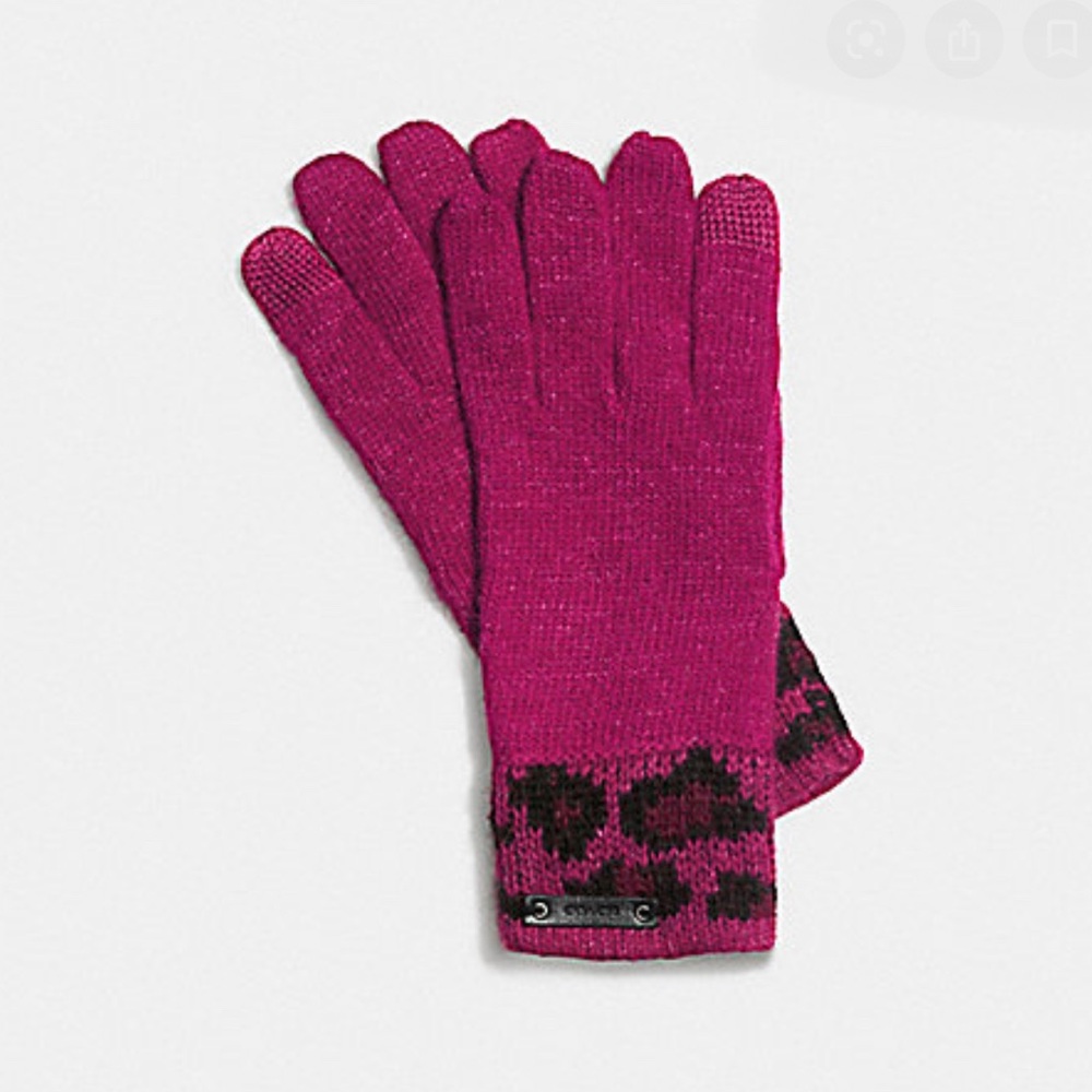 COACH Leopard Ocelot Tech Touch Gloves Cranberry